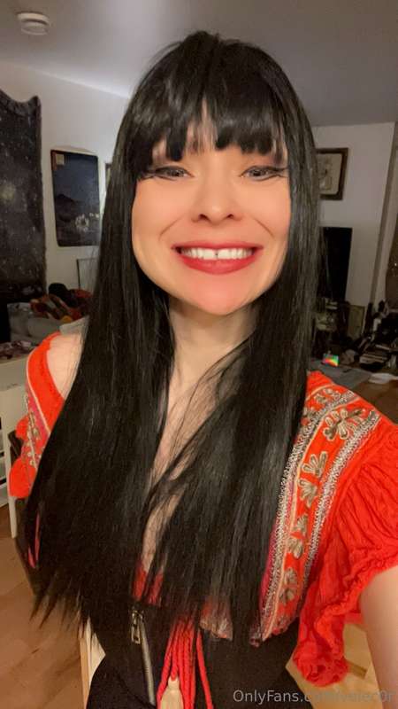 Black hair??? 4