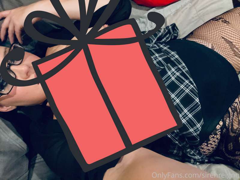 Wanna see them uncensored?!?! I know you do !! leave a tip (.. 3