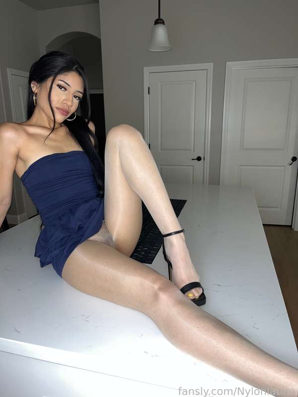 Nylonlatina - Fansly - 2025-05-20T02:18:19