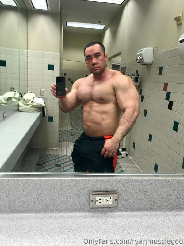 Ryanmusclegod - Onlyfans - 2025-05-29T07:00:25