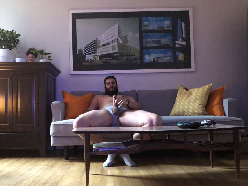 somebody come lick this cum up off my dick