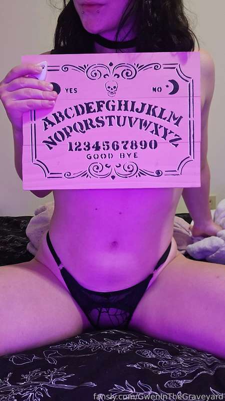 Gweninthegraveyard - Fansly - 07 Jun, 2025 1