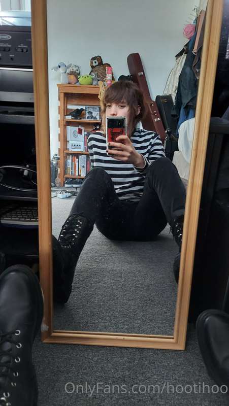 hiii!! im still dumb, sick, and snotty BUT finally able to g..
