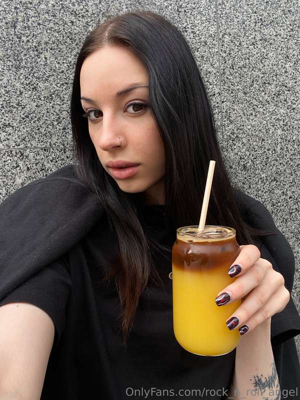 Have you ever tasted a bumble coffee? It's so delicious😋🥰