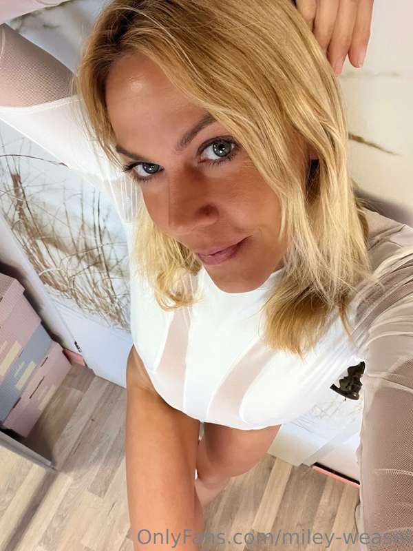 Guten Morgen mein lieber!! Wie gehts !
Good morning my dear…..