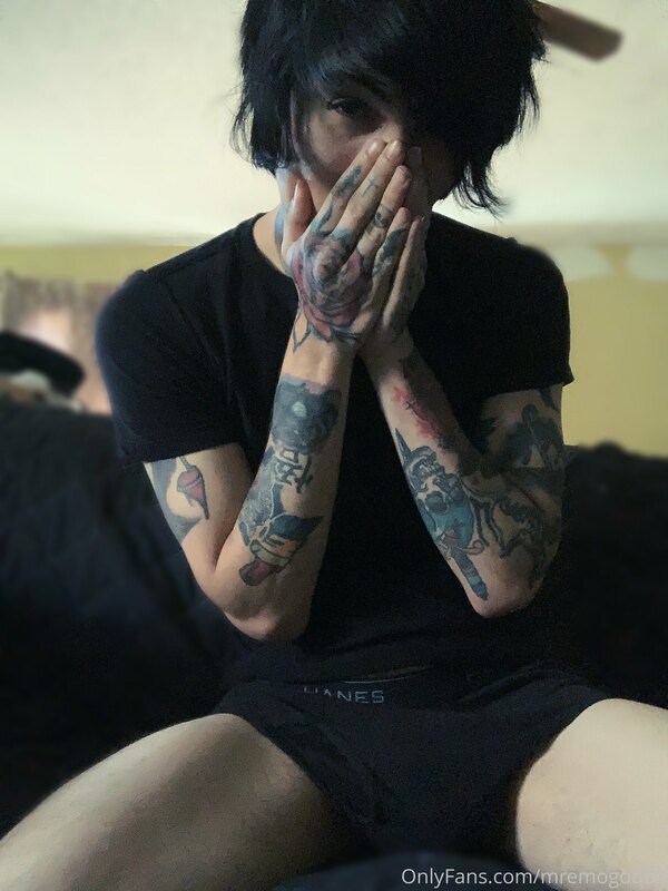 New content will be posted tonight babies ? it’s Friday, we .. 3