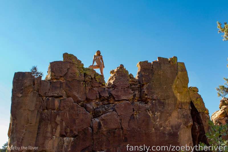 Zoebytheriver - Fansly - 17 Oct, 2021