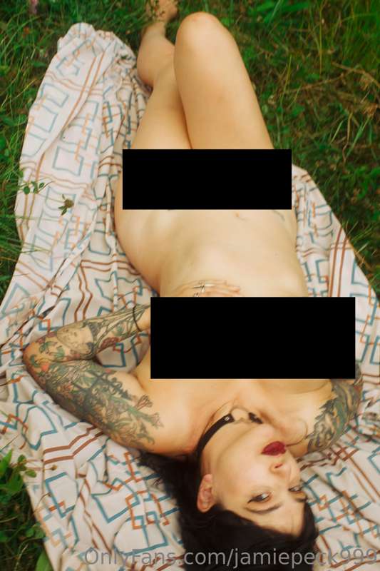 Here's a sexy new set from a couple fancy shoots I did with .. 4