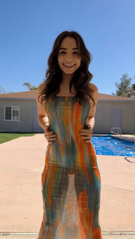 Watch me strip out of your favorite TikTok dresses 😍😏🥵 1