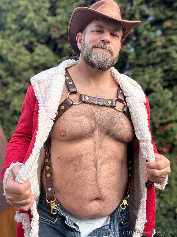 Got asked to be the country sexy Santa at a charity event to..