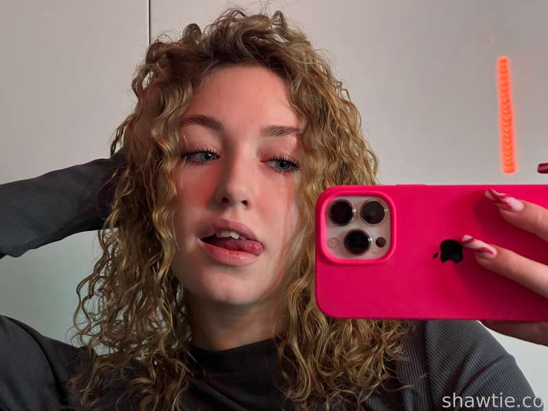Shawtiee - Fansly - 02 Mar, 2024