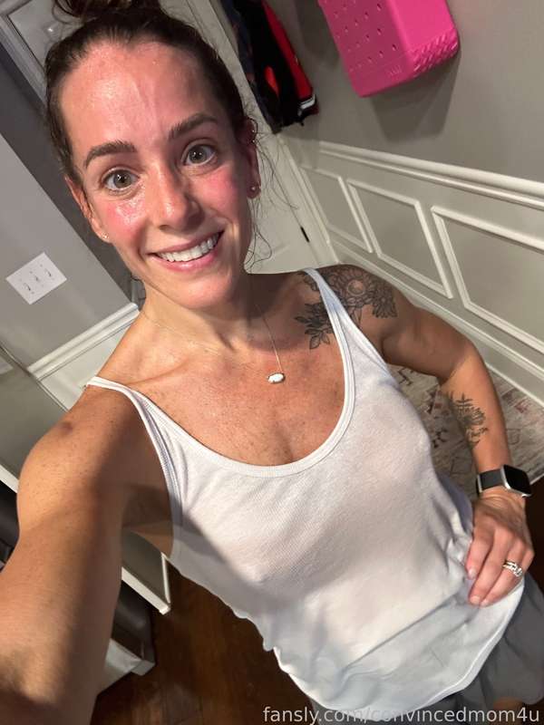 Convincedmom4U - Fansly - 17 Oct, 2024