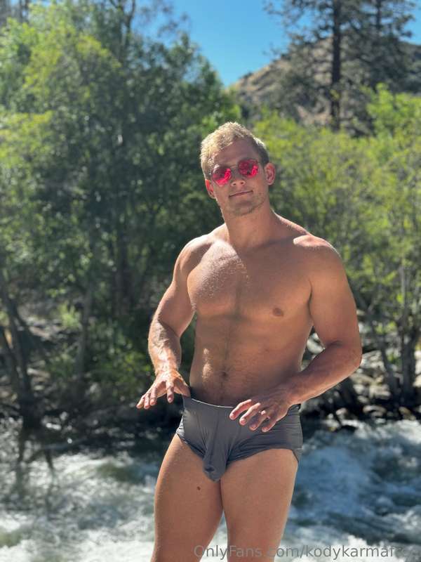 Let me model your undies ❤️ 1