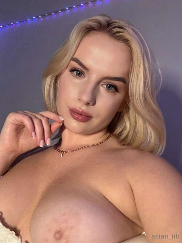 🔥 FREE SUBSCRIPTION🔥@lily_peach1@lily_peach1 LOVES ANAL 🔞🔞AN..