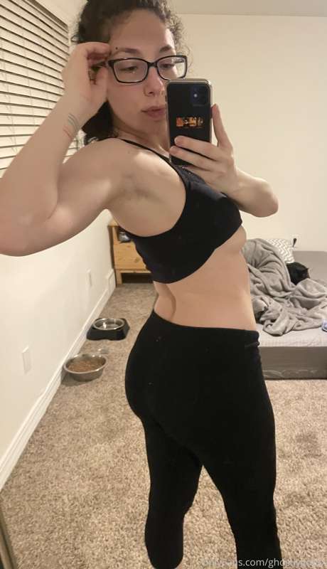 I look good in black 4