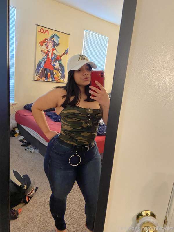 What do you think about me in jeans, Daddy? I need more huh?.. 4
