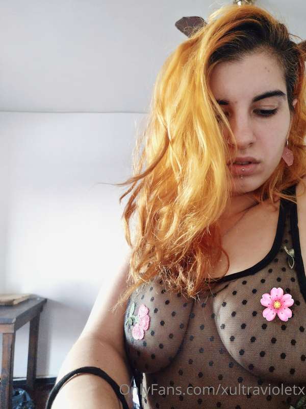 I'm horny, I would like someone to see how I touch myself 💋