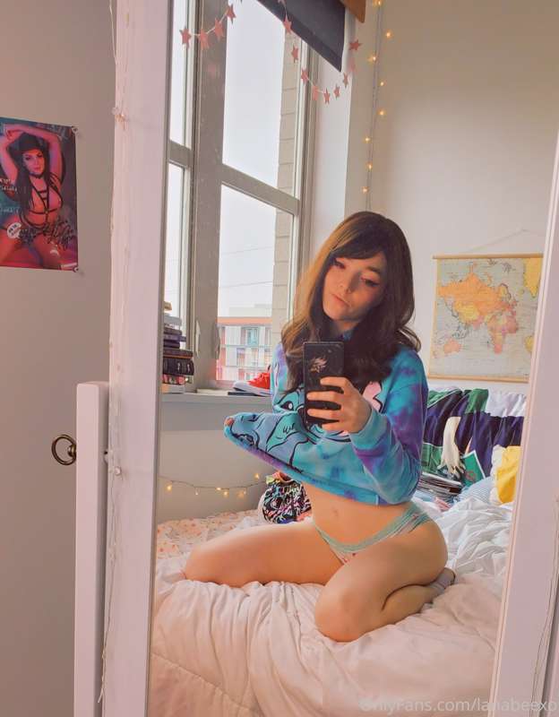 hi my babes! hope everyone is staying happy and healthy ♡
