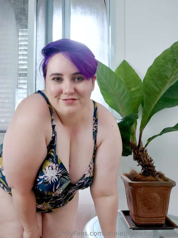 Swipe and if you like what you see then join my VIP @annieth..