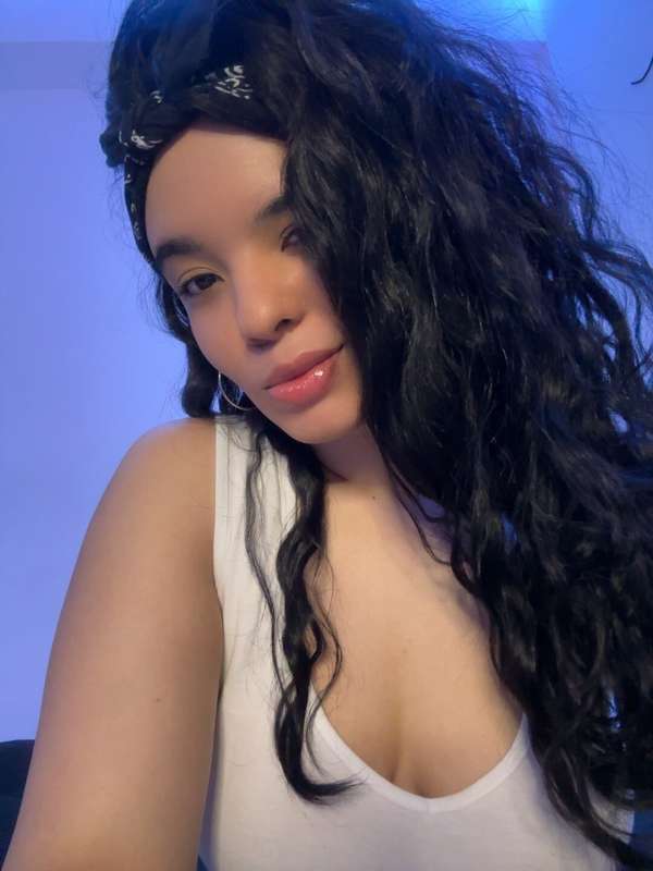 hello my love! do we play well naughty?😏