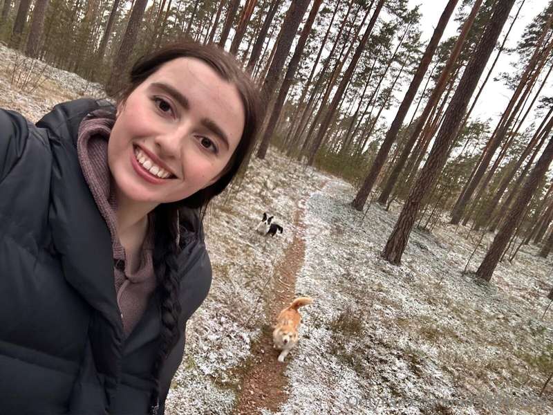 Went for a walk with the dogs today and found some awesome s.. 1