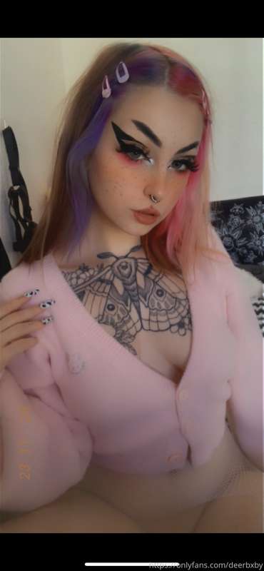 Hello, it’s me your favorite tiny slut 🥰 6