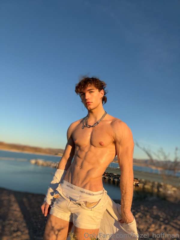 Wanna cum outside and play ;) 2