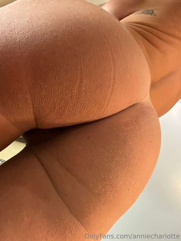 SUNBED NUDIES 😈 3