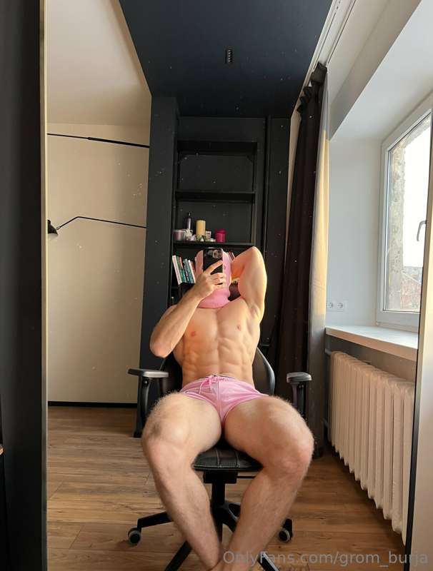Some pink?😏💕
.
.
My VIP OF 😈 ⬇️
@grom_burja_vip
( No pay per..