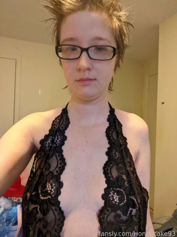 Honeycake93 - Fansly - 01 Dec, 2021 5