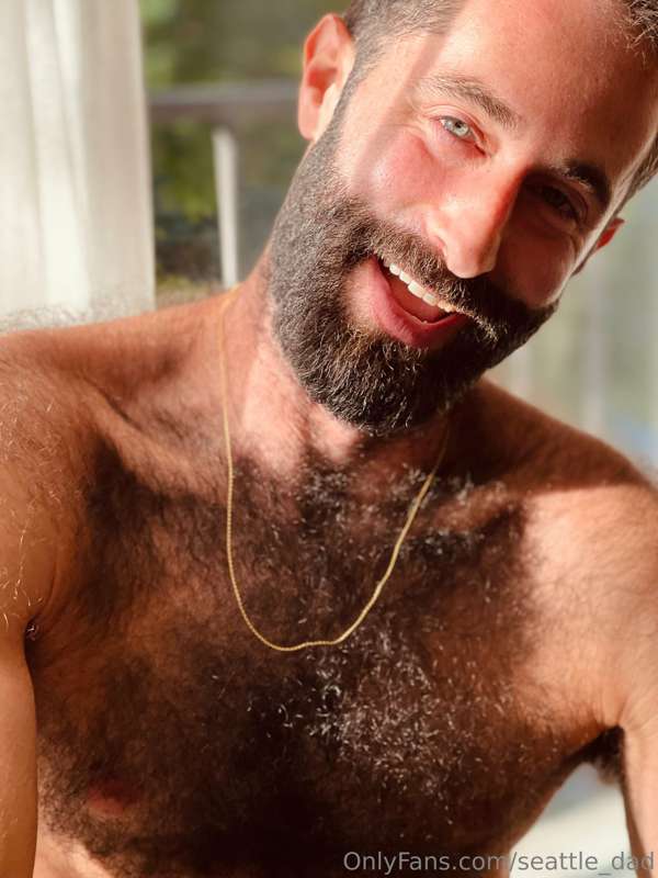 I have a very hot blowjob video coming tomorrow with @guywoo.. 3