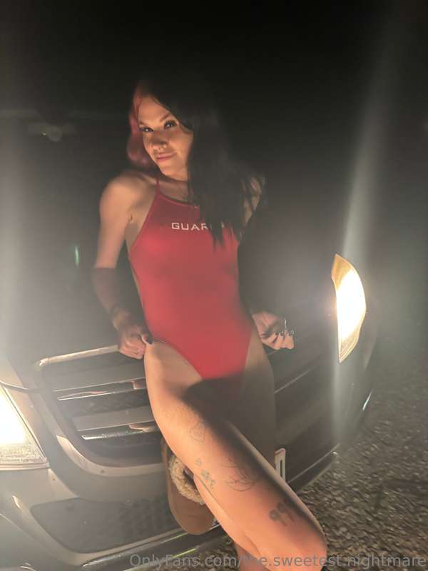 Bay watch🥰🫶 we decided to sneak off for a little bit!! And I..