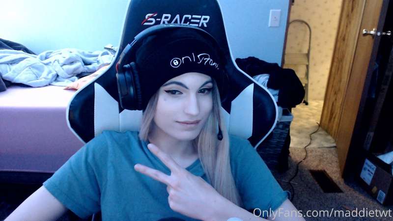 Just finished up making some content! Ima grab something 2 e..