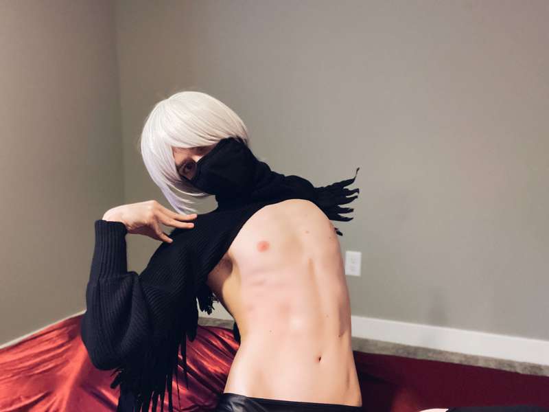 This fallen angel wants to snuggle~ definitely not a ploy fo.. 10