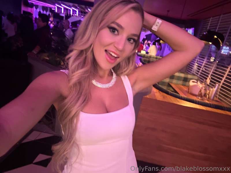 AVN 2025 ✨🏆Day 3 White Party 🎉  3