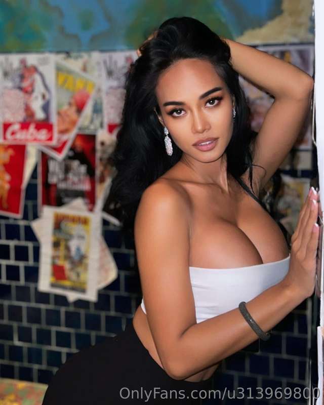 Krystal_Lopez - Onlyfans - 18 Mar, 2023
