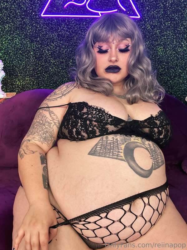 before & after last night’s big shake chug 💖 I strip at the .. 2