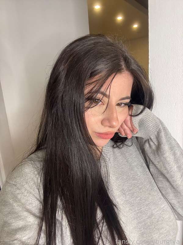 Yourgirlfriendval - Fansly - 16 Jun, 2025 1