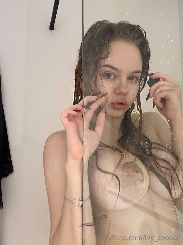 💖𝐅𝐑𝐄𝐄 𝐒𝐔𝐁👉 @emilylune 🔞💖 look at this skinny bitch with big ..