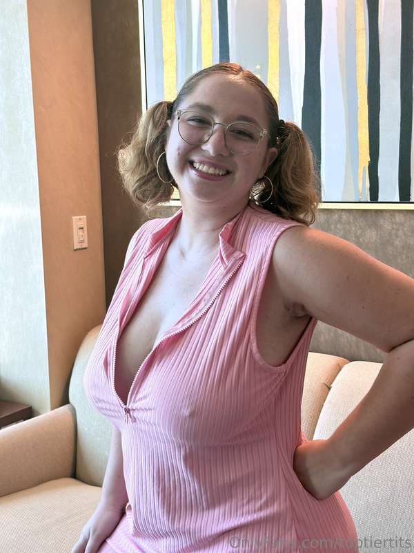 Photo Set 1: Maxine in Pink DressRemember to have renew on i.. 16