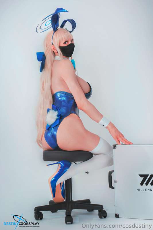 TOKI BLUE ARCHIVE BUNNY SUIT working on patreon stuff almost.. 1
