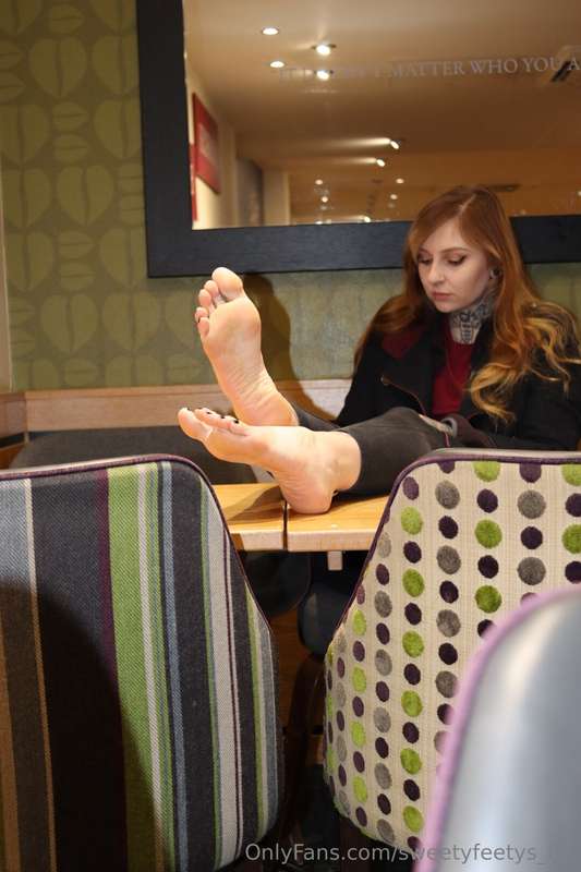 Imagine meeting your date and she is waiting for you with he..