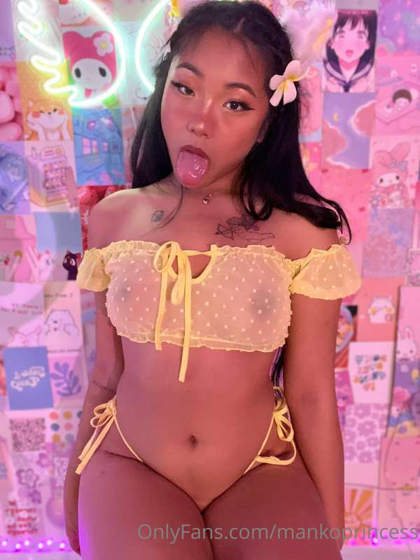 Incoming pussy pics in 3…2…1…!! 2
