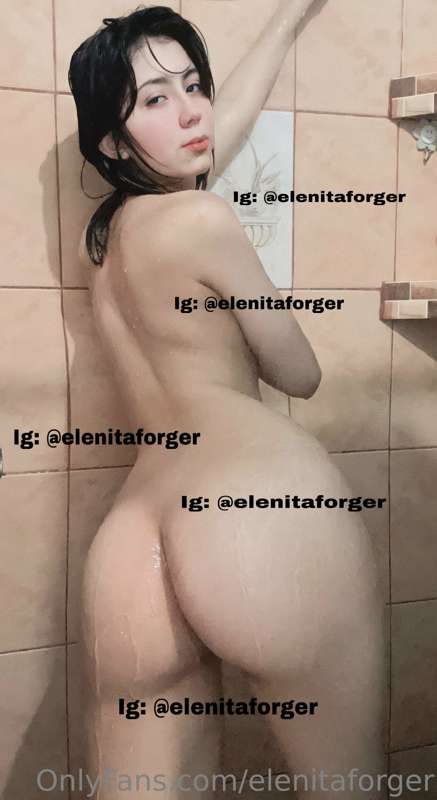 Quieres meterte a bañar conmigo?