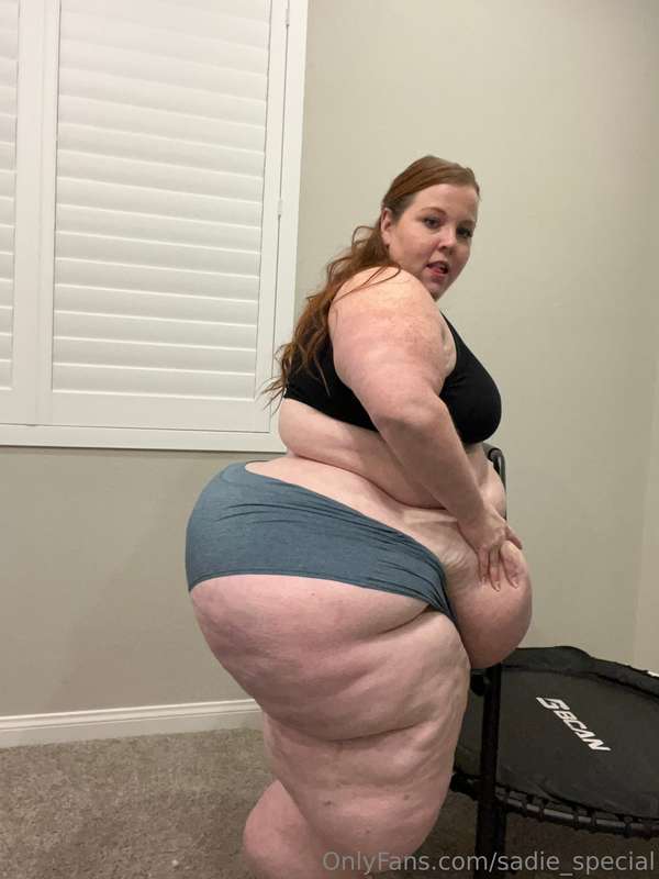 Some cute pics before my extreme belly jiggle on the mini tr.. 6
