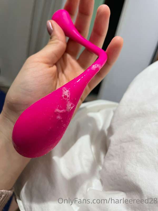 My new LOVENSE feels amazing 😍I will be available for sessio.. 1