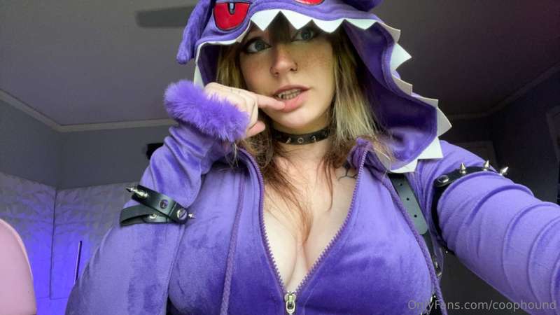 THE FAMOUS GENGAR SUIT!!(more gengar content coming Soon too.. 5