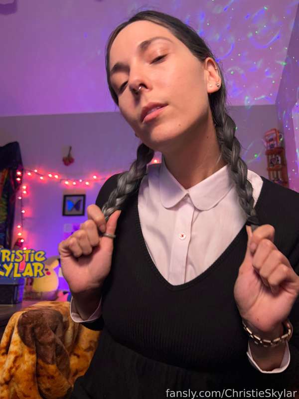 Christieskylar - Fansly - 05 Oct, 2023 2