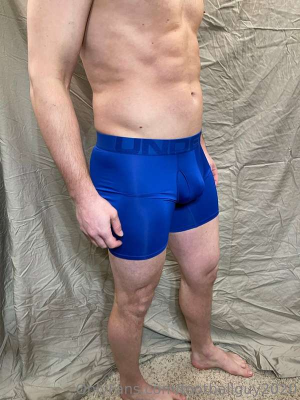 don't you just wanna suck on his amazing nipples! 11