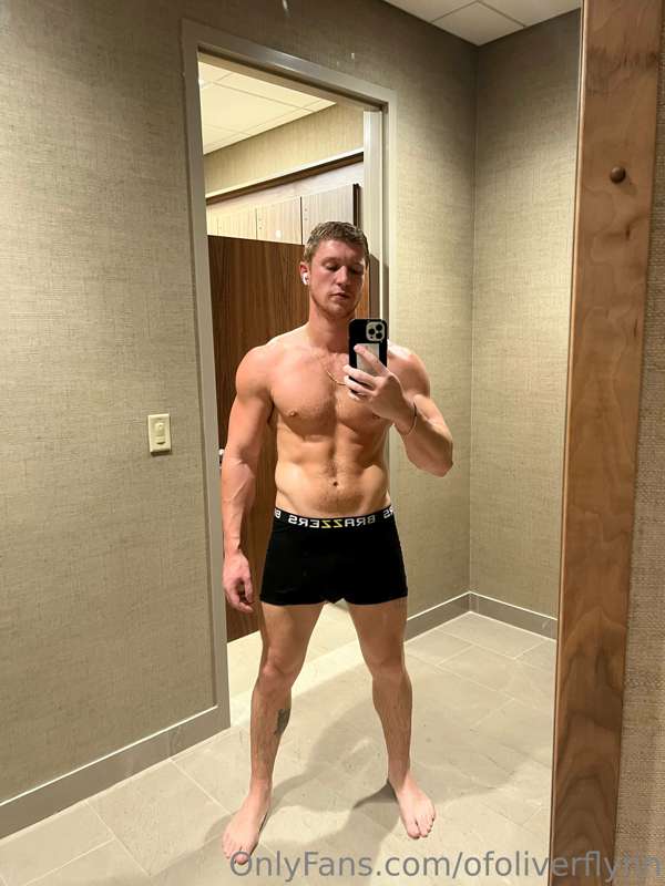 before hitting the shower 🚿
